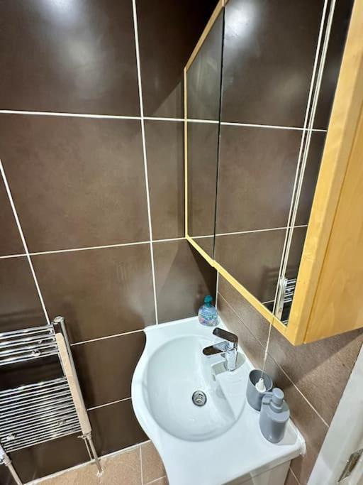 Апартаменти 3 Bed Hackney/Harringay Flat Лондон Екстер'єр фото